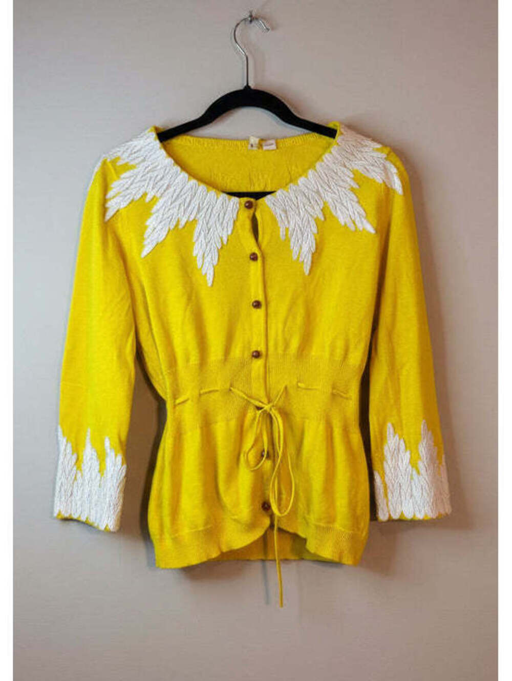 Urban Outfitters Yellow Cotton Leaf Applique Cardigan Size M Pre-Loved